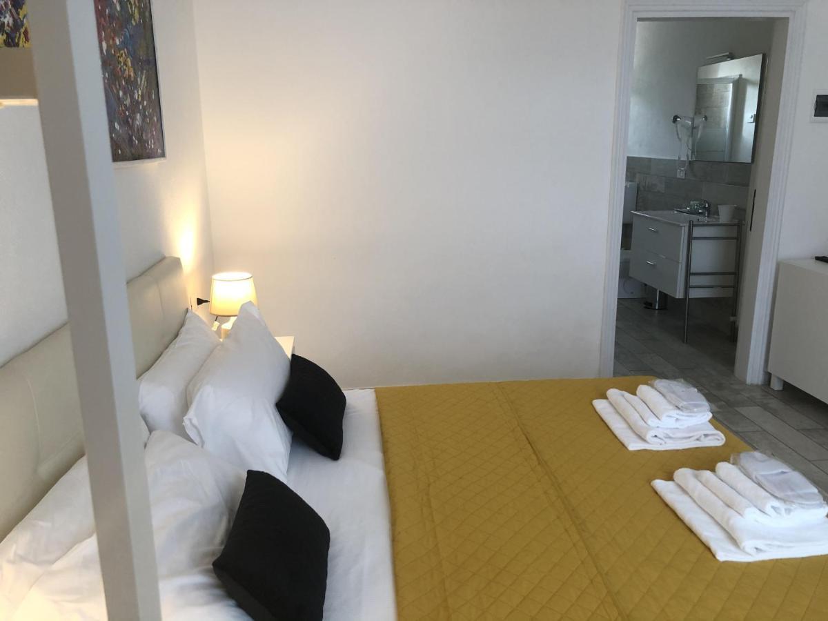 Camere Ame' Peschiera del Garda Exterior foto